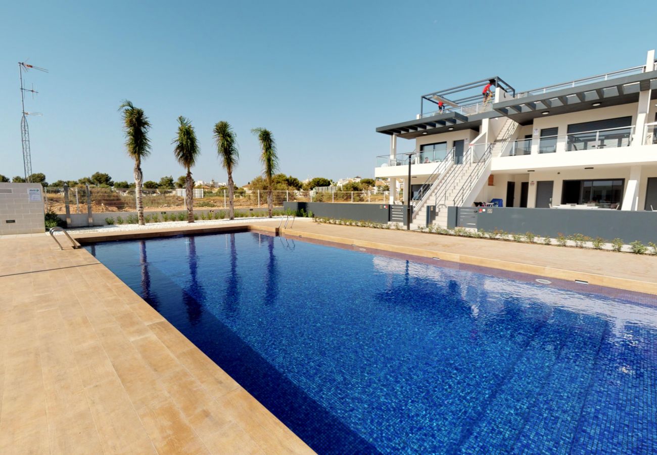 Apartamento en Orihuela Costa - Royal Park Golf 16 La Zenia Villamartin Dolses