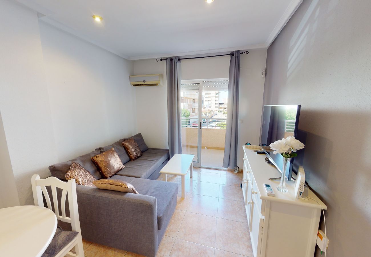 Apartamento en Torrevieja - Well Located 2 Bed Apartment