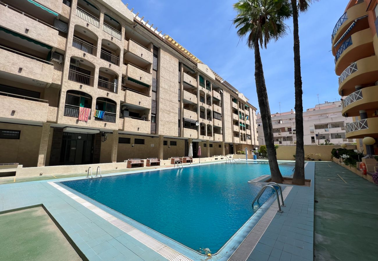 Apartamento en Torrevieja - Luxurious 2 Bed Central Penthouse Ático