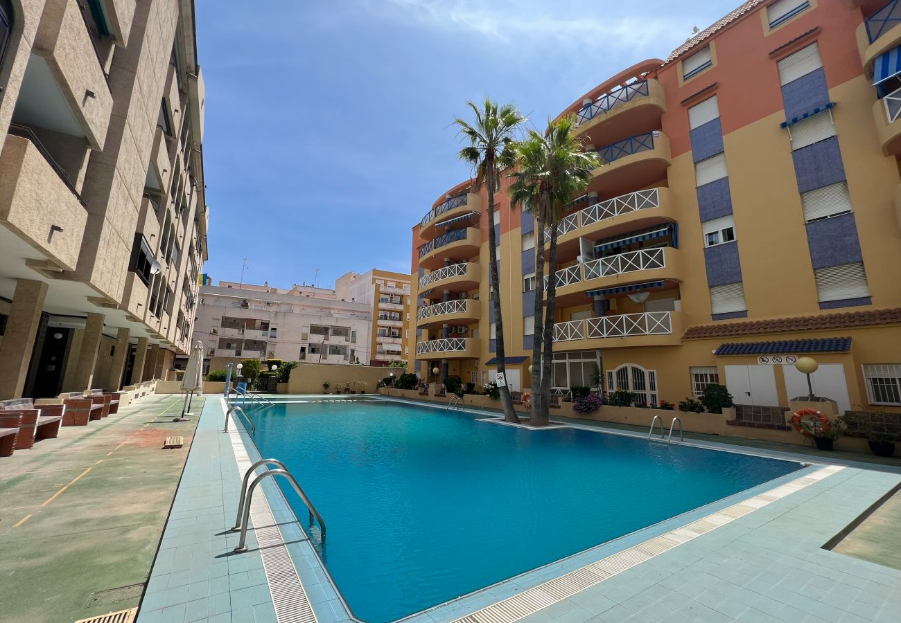 Apartamento en Torrevieja - Luxurious 2 Bed Central Penthouse Ático