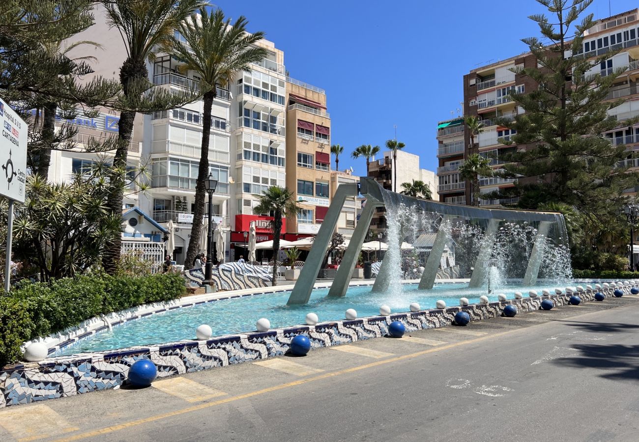 Apartamento en Torrevieja - Luxurious 2 Bed Central Penthouse Ático