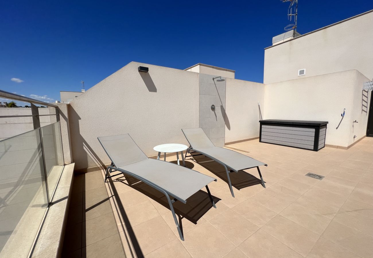 Apartamento en Orihuela Costa - Amazing 2 Bed 2 Bath Apartment Los Dolses