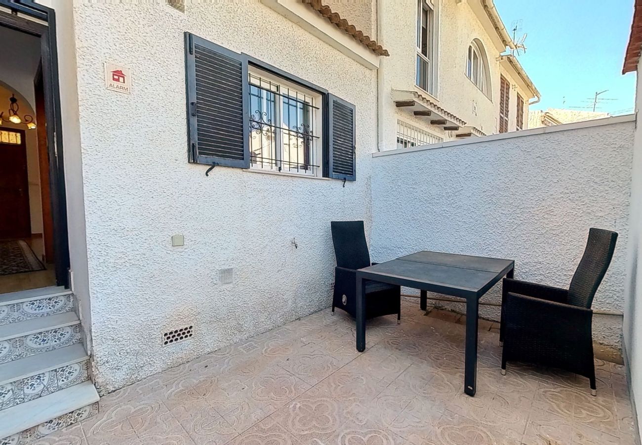 Casa adosada en Torrevieja - Spacious Townhouse Calas Blancas Beachside