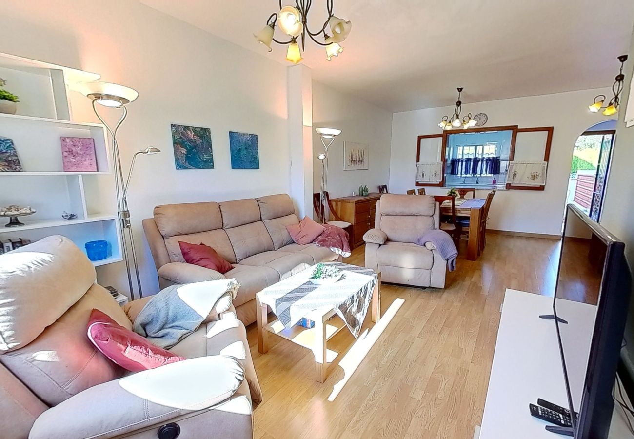 Casa adosada en Torrevieja - Spacious Townhouse Calas Blancas Beachside