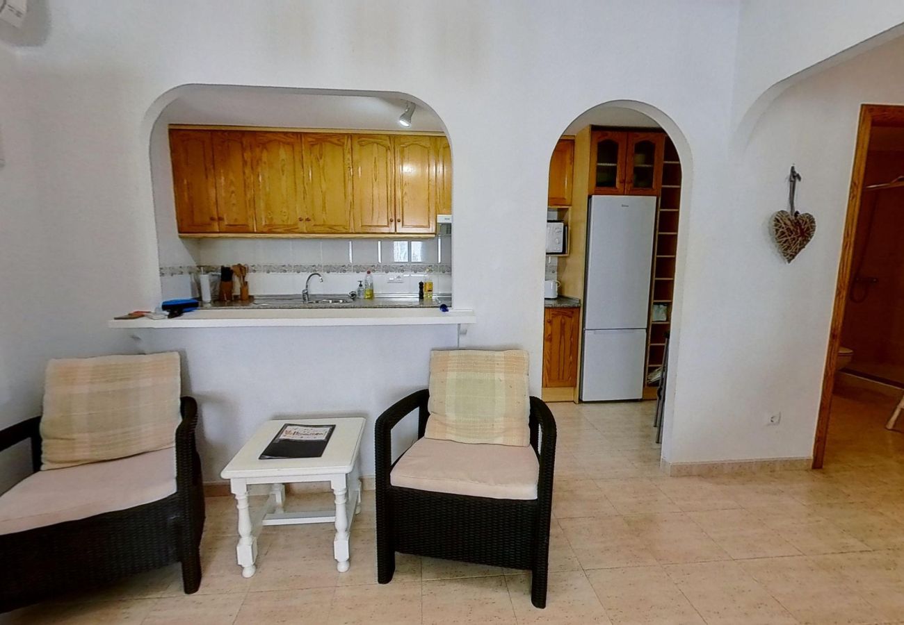 Bungalow en Orihuela Costa - Beautiful Zeniamar Corner with Communal Pool