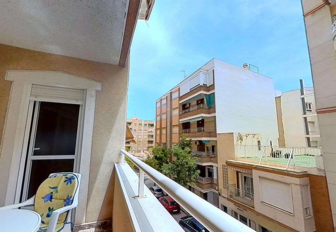 Apartamento en Torrevieja - MARIBLANCA Very Close To Beach 2nd Floor Apartment