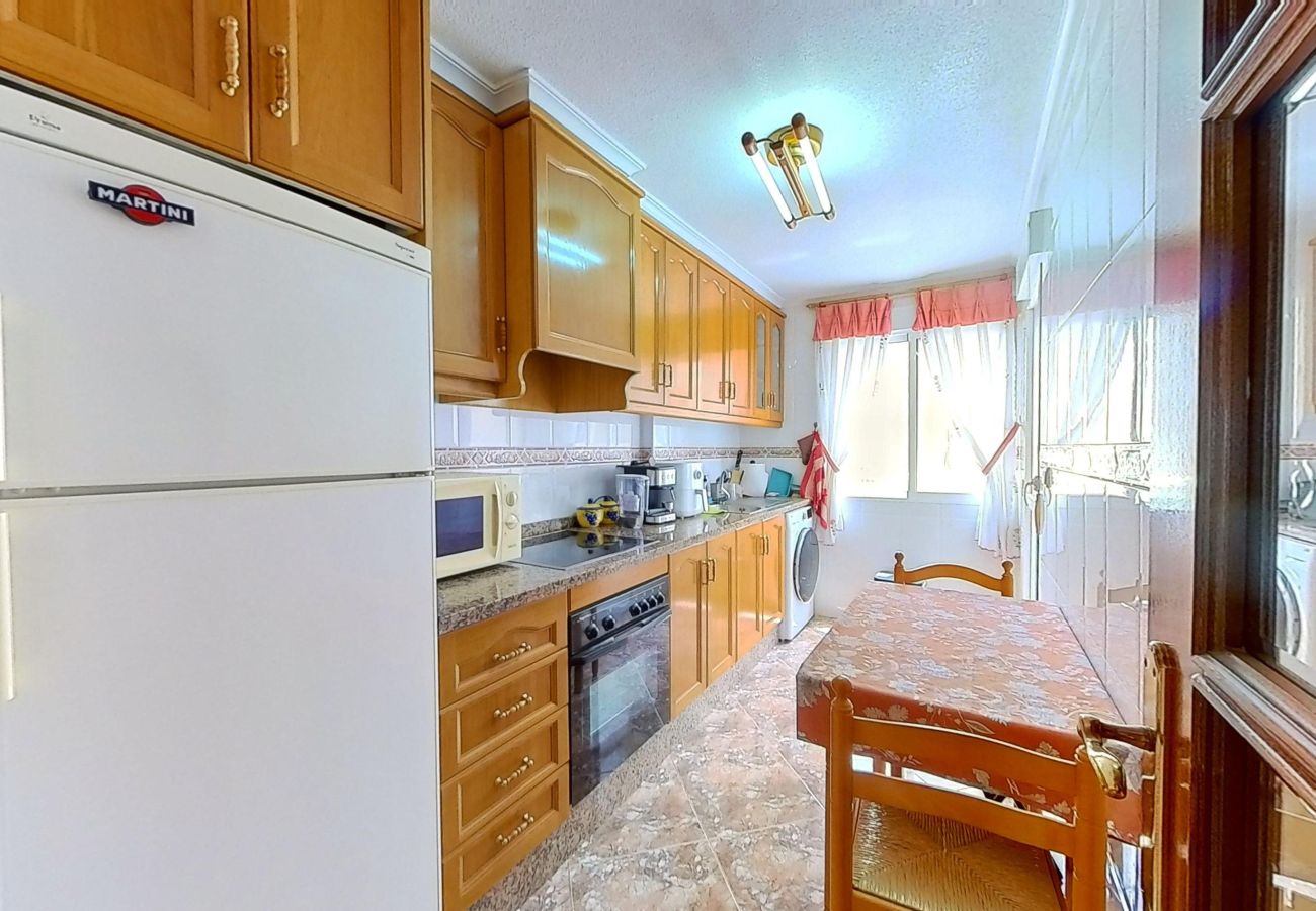 Apartamento en Torrevieja - MARIBLANCA Very Close To Beach 2nd Floor Apartment