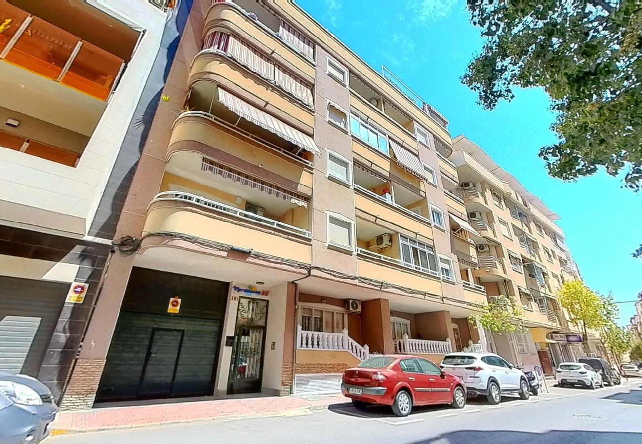 Apartamento en Torrevieja - MARIBLANCA Very Close To Beach 2nd Floor Apartment