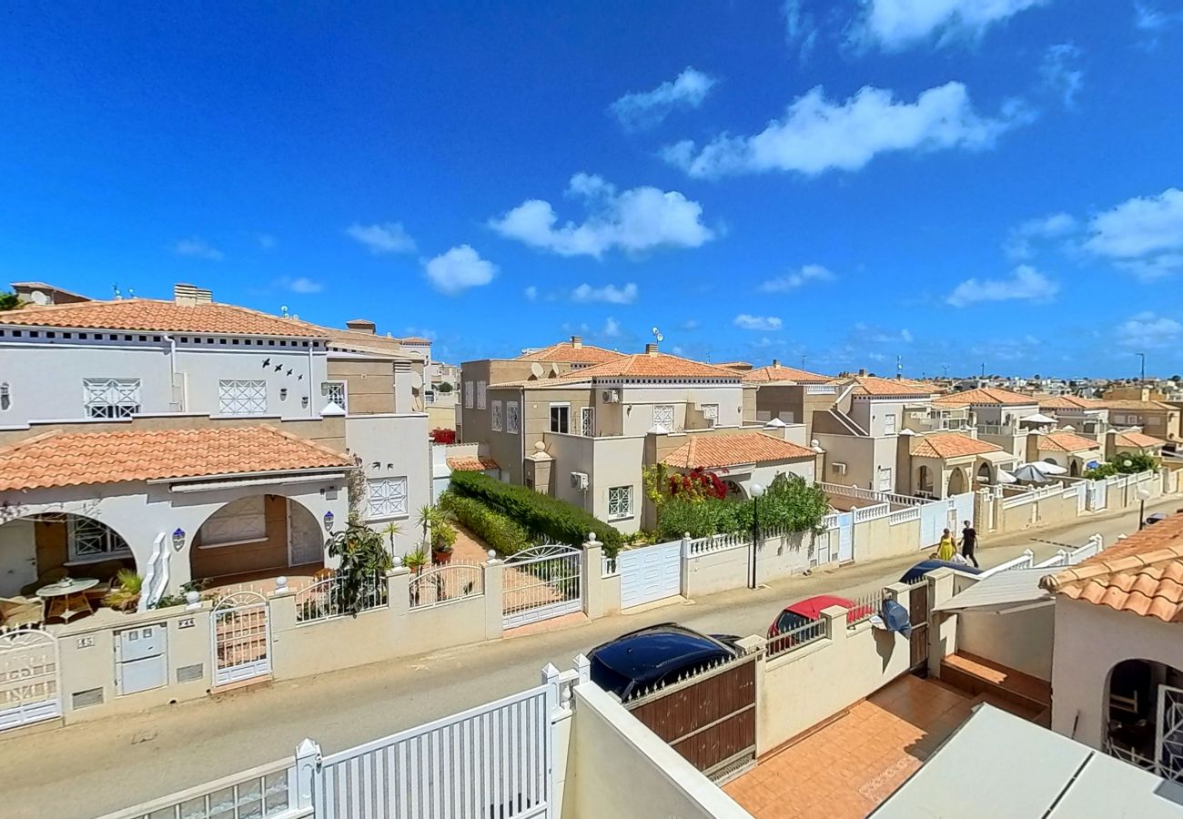 Hus i Torrevieja - 3 Bed Quad House Altos De La Bahia