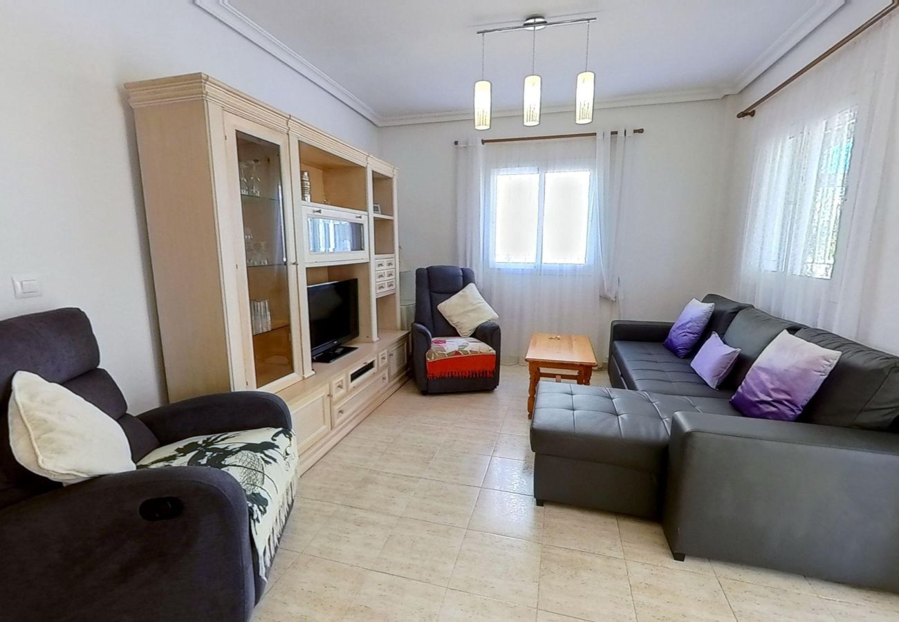 Bungalow i Orihuela Costa - Beautiful Zeniamar Corner with Communal Pool