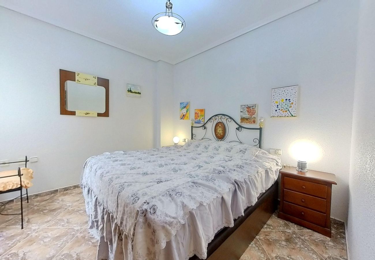 Leilighet i Torrevieja - MARIBLANCA Very Close To Beach 2nd Floor Apartment